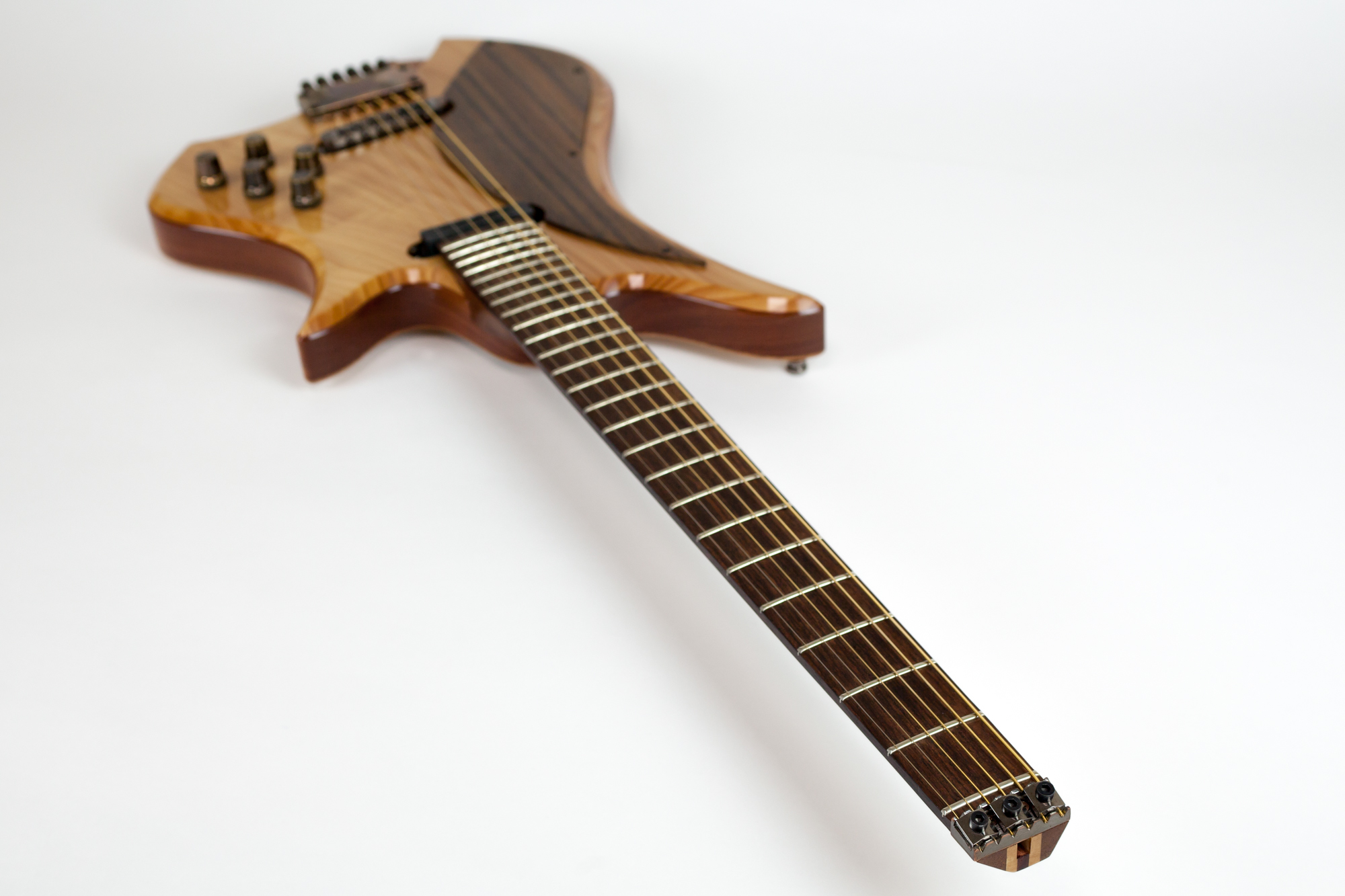 Pulta concept guitar - odem Guitars.